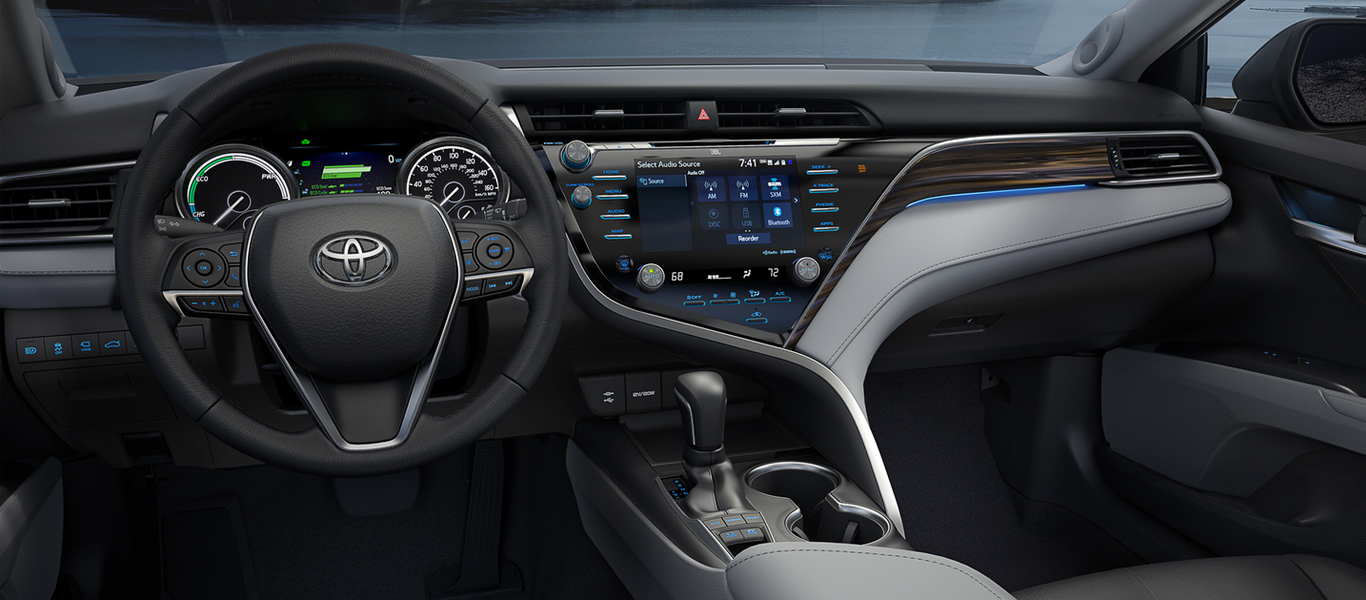 2018 Toyota Camry Hybrid | BuyaToyota.com