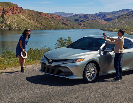 2018 Toyota Camry Hybrid | BuyaToyota.com