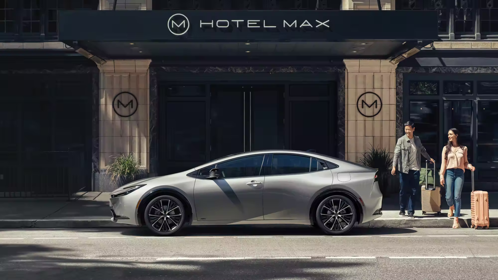 2021 shop prius ebrochure